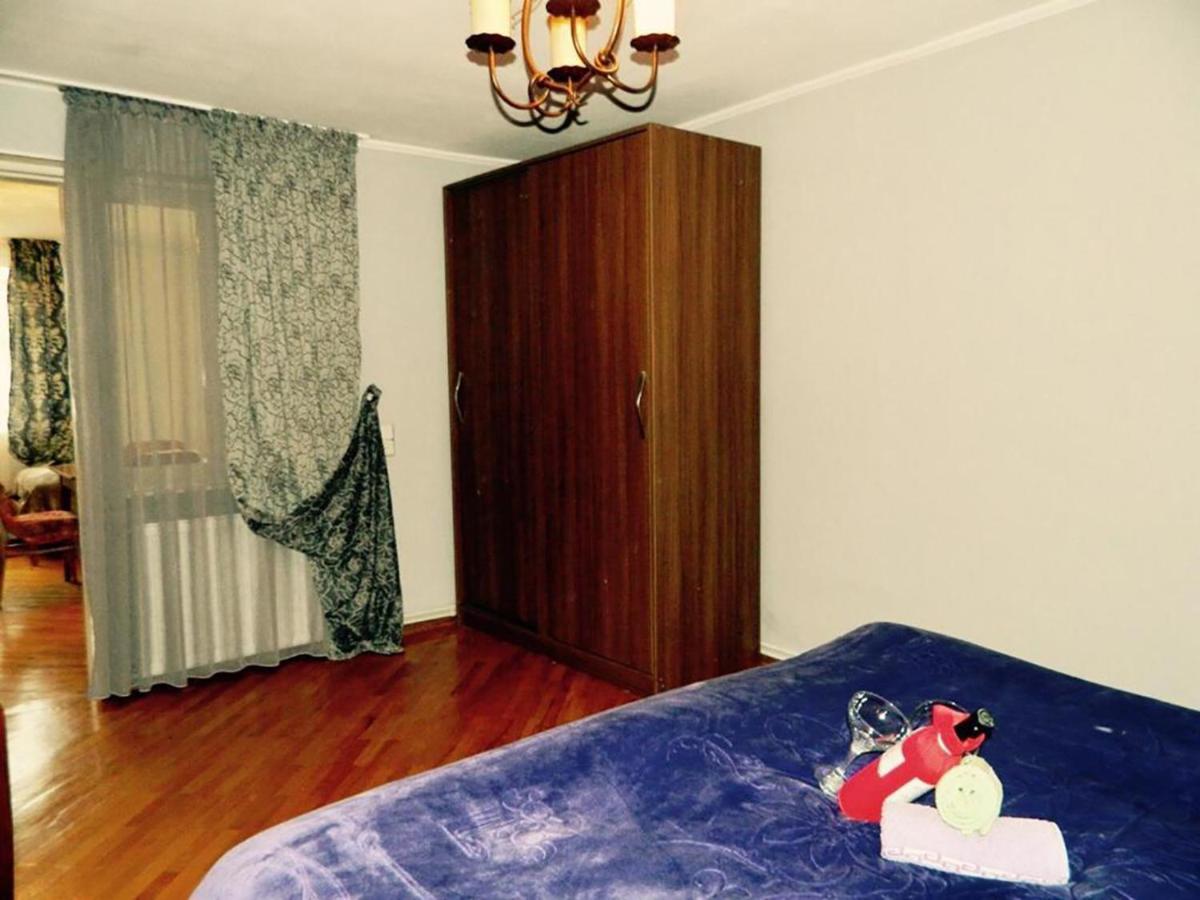 Erik'S Guest House Borjomi Bagian luar foto